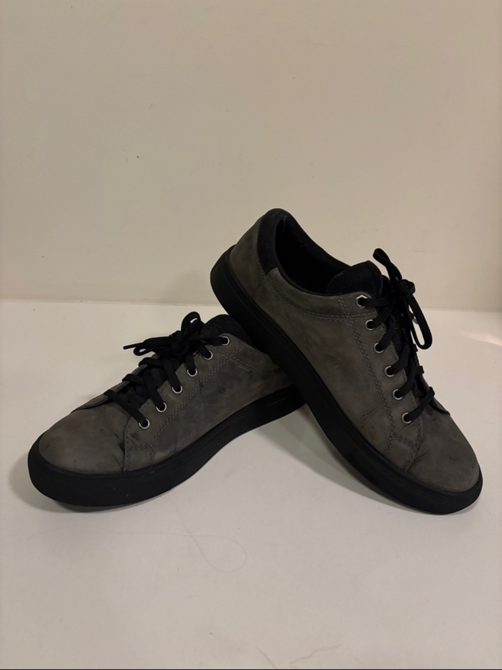 UGG Men's Gray Baysider Low Weather Sneaker